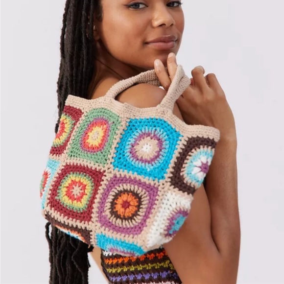 Urban Outfitters Handbags - NWT | UO Daisy Crochet Mini Tote
